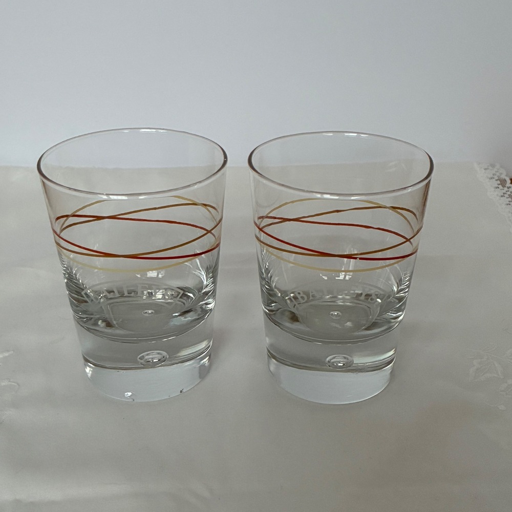 Baileys Irish Cream Rocks Glasses Set of 2 Swirl Design Bubble Base Clear Glass